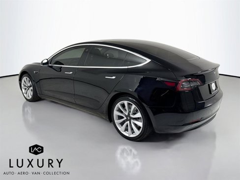 Used 2019 Tesla Model 3 Mid Range image 6