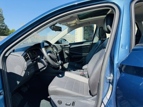 Used 2021 Volkswagen Jetta SE image 6