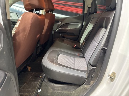 Used 2015 Chevrolet Colorado Z71 image 13