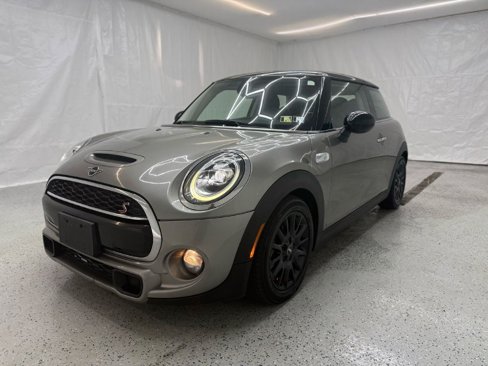 Used 2019 MINI Cooper S w/ Signature Upholstery Package image 7