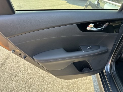 Used 2024 Kia Forte GT w/ GT2 Package image 26