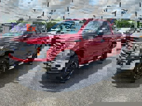 Certified 2018 Ford F150 XLT image 3
