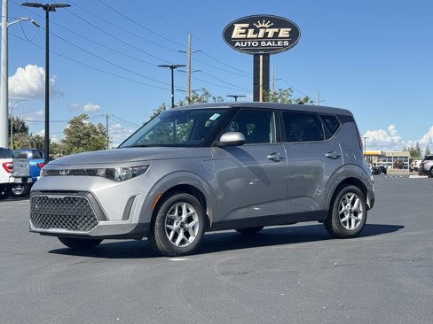 Used 2023 Kia Soul LX w/ Option Group 015 image 1