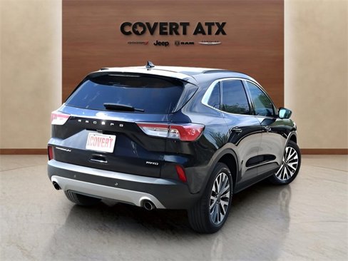 Used 2021 Ford Escape Titanium image 5