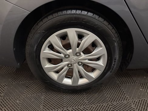 Used 2020 Hyundai Accent SE image 24