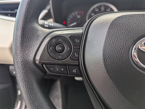 Used 2021 Toyota Corolla LE image 29