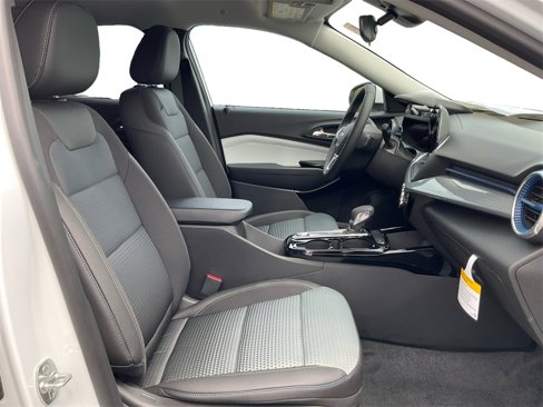 New 2026 Chevrolet Trax LT w/ Driver Confidence Package image 24
