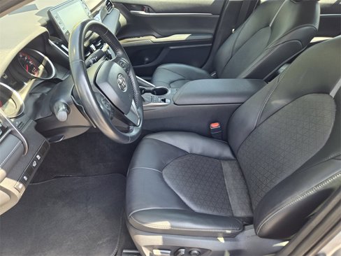 Used 2023 Toyota Camry XSE image 14