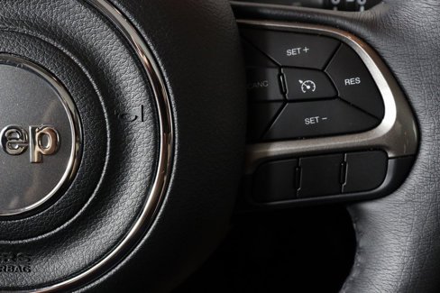 Used 2022 Jeep Renegade Limited w/ Sun, Sound & Wheels Group image 20