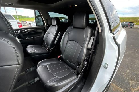 Used 2017 Buick Enclave Premium image 28