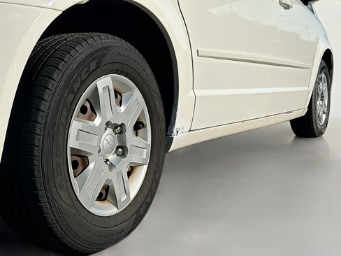 Used 2011 Dodge Grand Caravan Express image 15