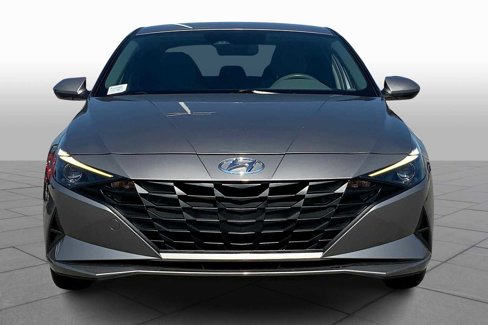 Used 2023 Hyundai Elantra SEL image 3
