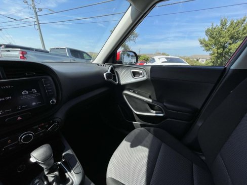 Certified 2024 Kia Soul LX w/ Option Group 015 image 30
