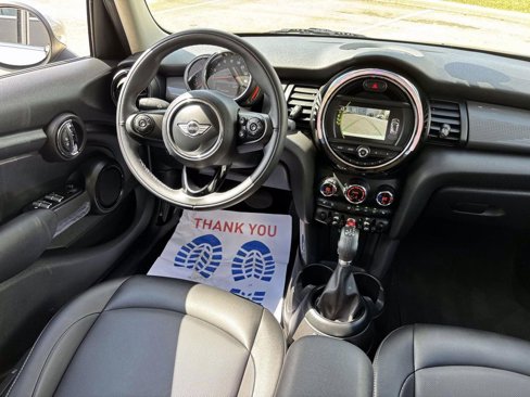Used 2018 MINI Cooper 4-Door Hardtop image 31