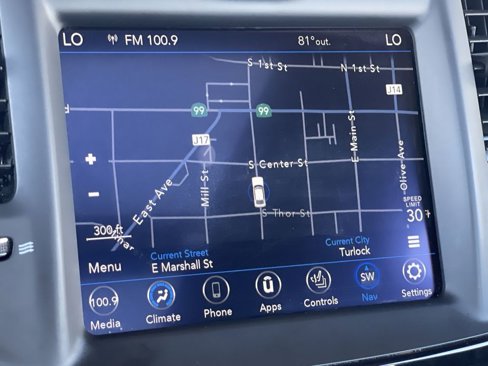 Used 2023 Chrysler 300 S image 14
