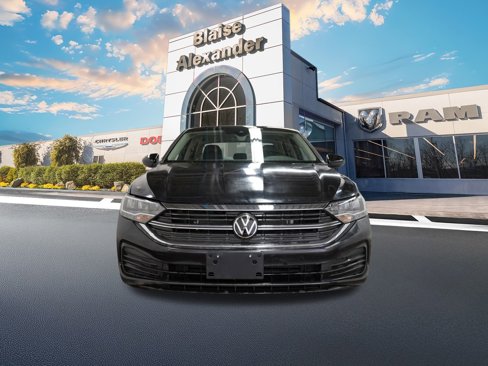 Used 2024 Volkswagen Jetta S image 11