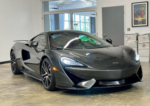 Used 2017 McLaren 570S image 4
