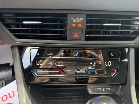 New 2025 Volkswagen Jetta SE image 18