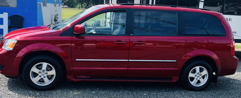 Used 2009 Dodge Grand Caravan SXT image 4