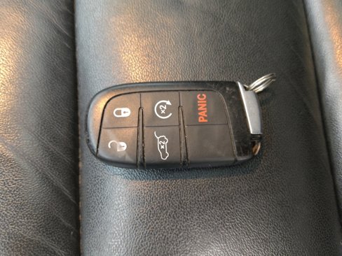 Used 2020 Jeep Grand Cherokee Limited image 32