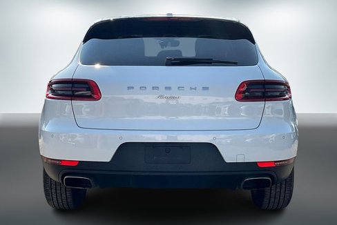 Used 2018 Porsche Macan image 4