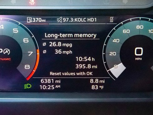 Certified 2025 Audi Q3 2.0T Premium image 10