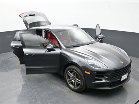 Certified 2021 Porsche Macan S image 35