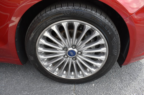 Used 2015 Ford Fusion Titanium image 39