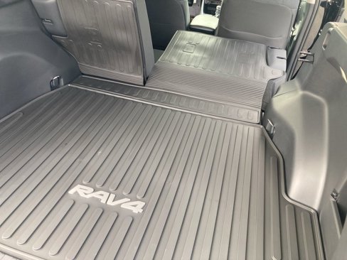 New 2025 Toyota RAV4 LE image 26
