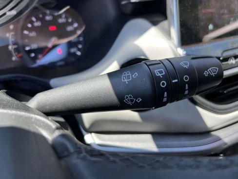 Used 2024 Jeep Compass Limited image 24