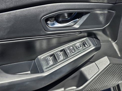 Used 2023 Honda Accord EX image 22