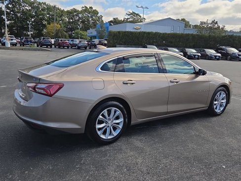 Used 2019 Chevrolet Malibu Hybrid w/ Leather Package image 8