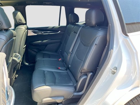 Used 2023 Cadillac XT6 Premium Luxury image 25