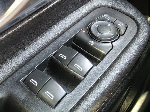 Used 2019 GMC Terrain SLT image 27