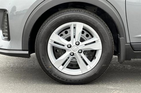 New 2025 Nissan Kicks Play S image 30