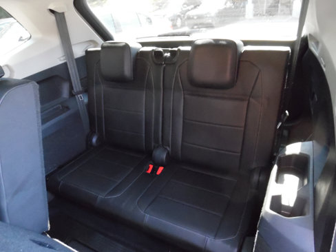 Used 2018 Volkswagen Tiguan SE w/ Panoramic Sunroof Package image 20