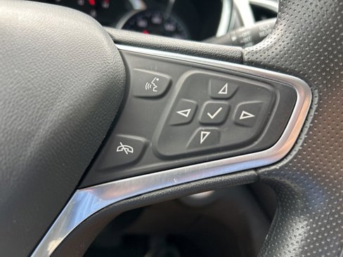 Used 2023 Chevrolet Equinox LT image 22