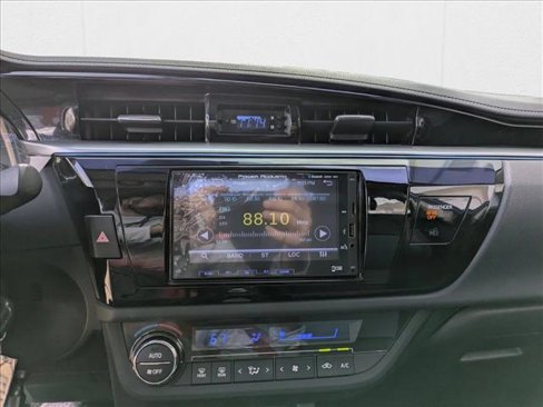 Used 2014 Toyota Corolla S image 14