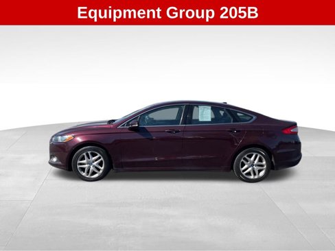 Used 2013 Ford Fusion SE image 2
