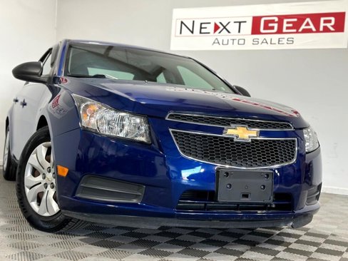 Used 2012 Chevrolet Cruze LS w/ Connectivity Package image 4