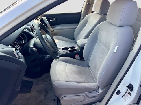 Used 2013 Nissan Rogue S image 18