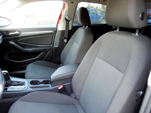 Used 2019 Volkswagen Jetta R-Line image 13