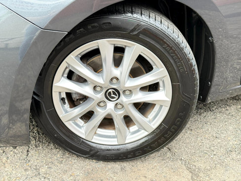 Used 2015 MAZDA MAZDA3 i Touring image 70