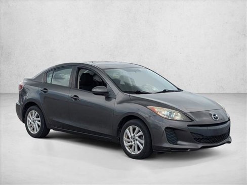 Used 2013 MAZDA MAZDA3 i Touring w/ Preferred Equipment Pkg image 3