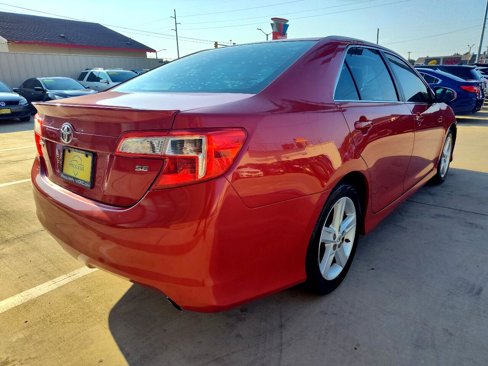 Used 2012 Toyota Camry SE image 5