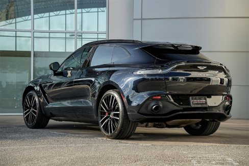 Used 2023 Aston Martin DBX image 11