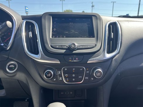 Used 2023 Chevrolet Equinox LT image 17