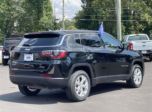 Used 2024 Jeep Compass Sport image 24