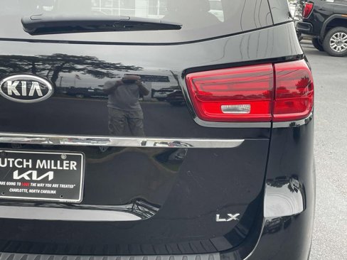 Used 2021 Kia Sedona LX image 13