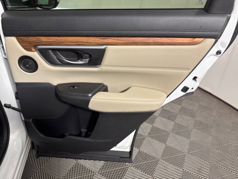 Used 2019 Honda CR-V Touring image 17